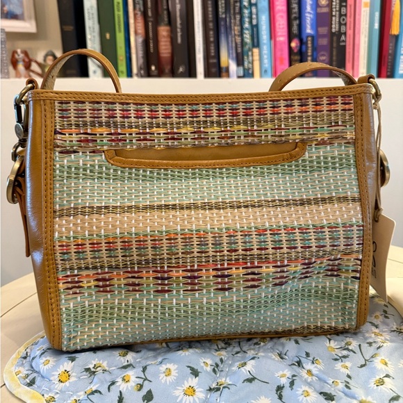 NWT Hobo multicolor leather bag with crossbody and shoulder option - Picture 4 of 14